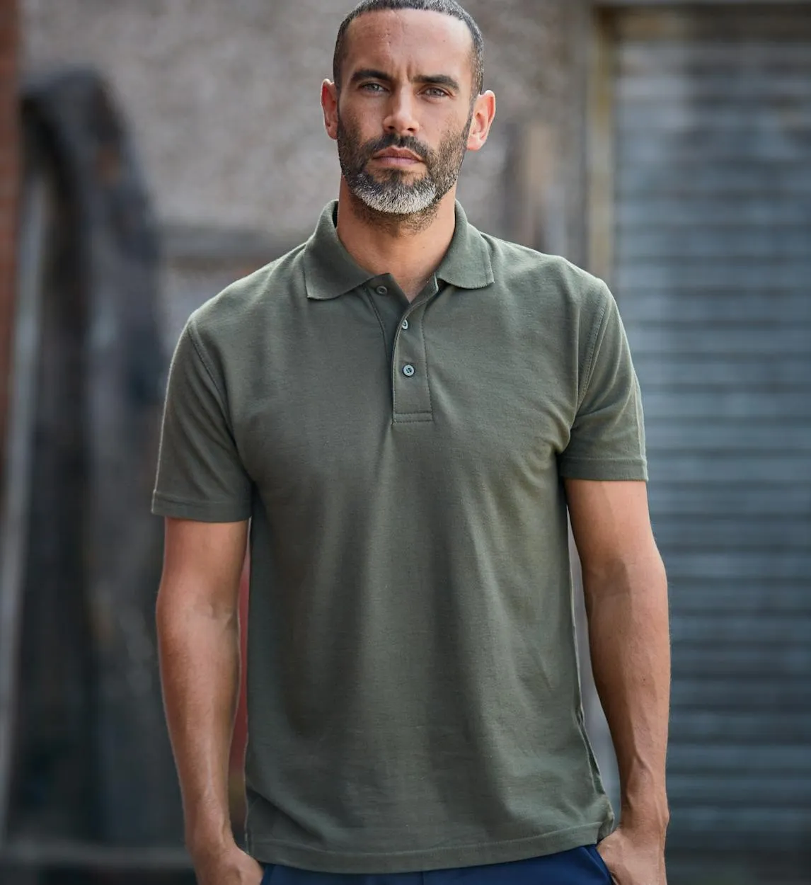 16x Personalised Embroidered Work Polo Shirts with Free Logo