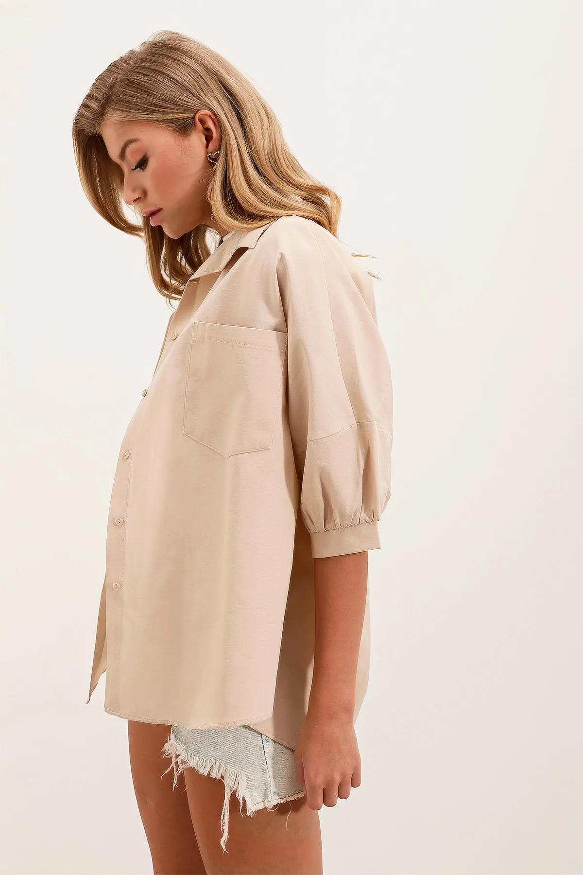 20213 oversize kisa kol basic gömlek