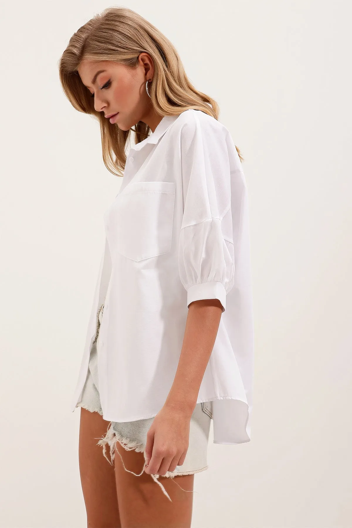 20213 oversize kisa kol basic gömlek