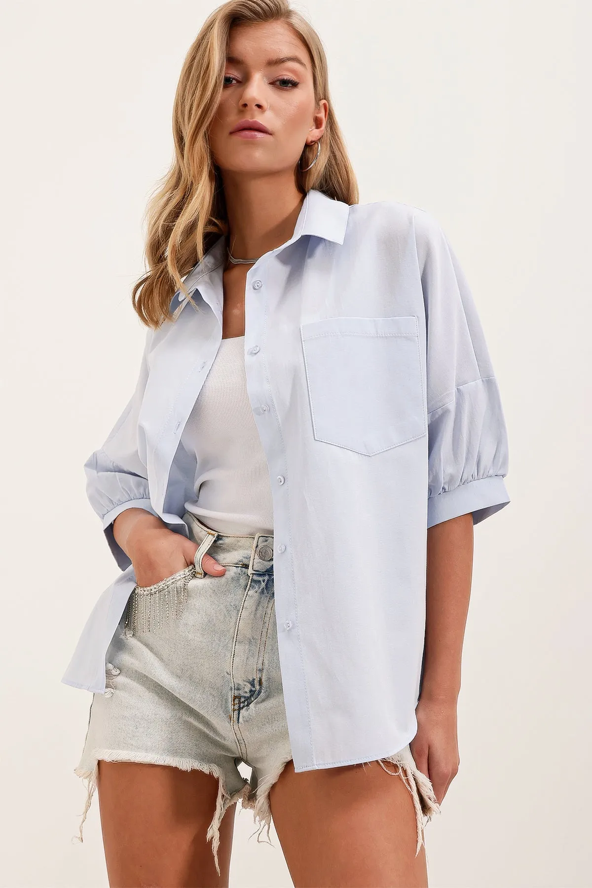 20213 oversize kisa kol basic gömlek
