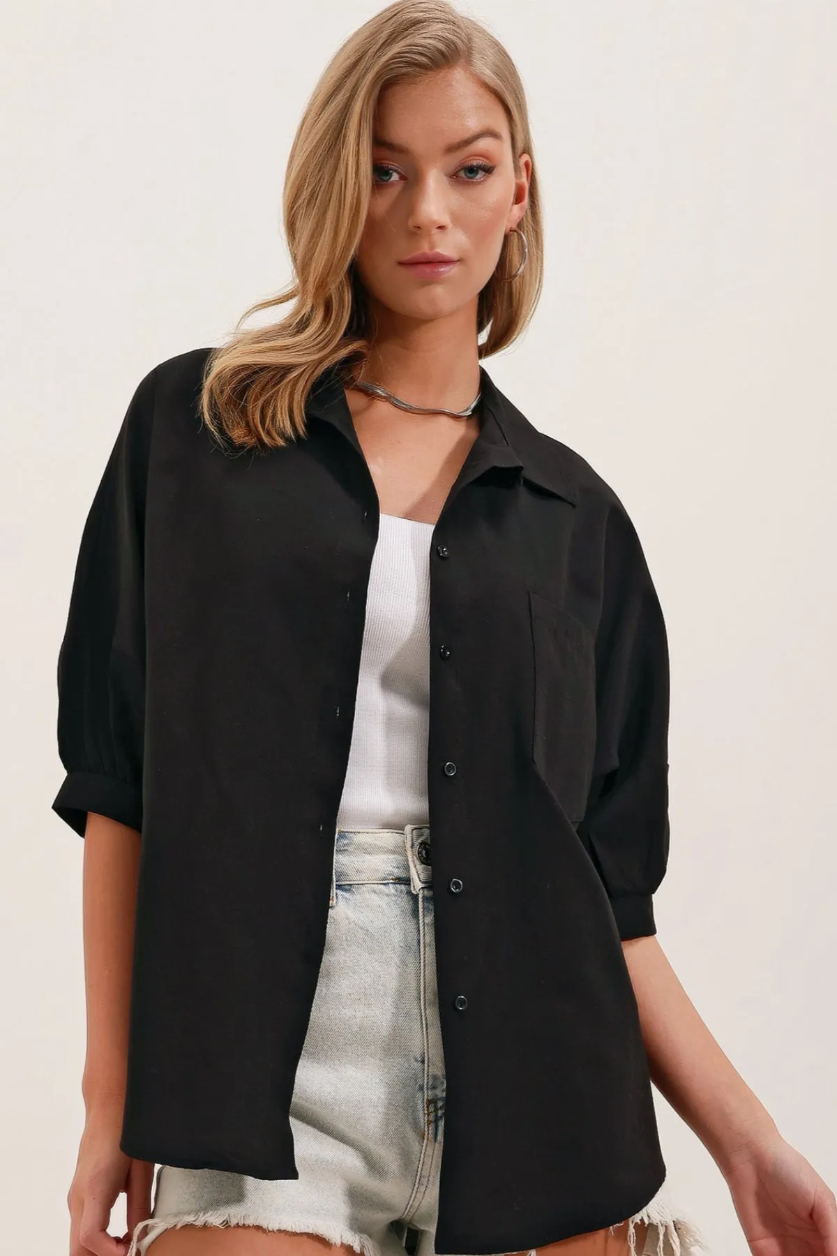 20213 oversize kisa kol basic gömlek