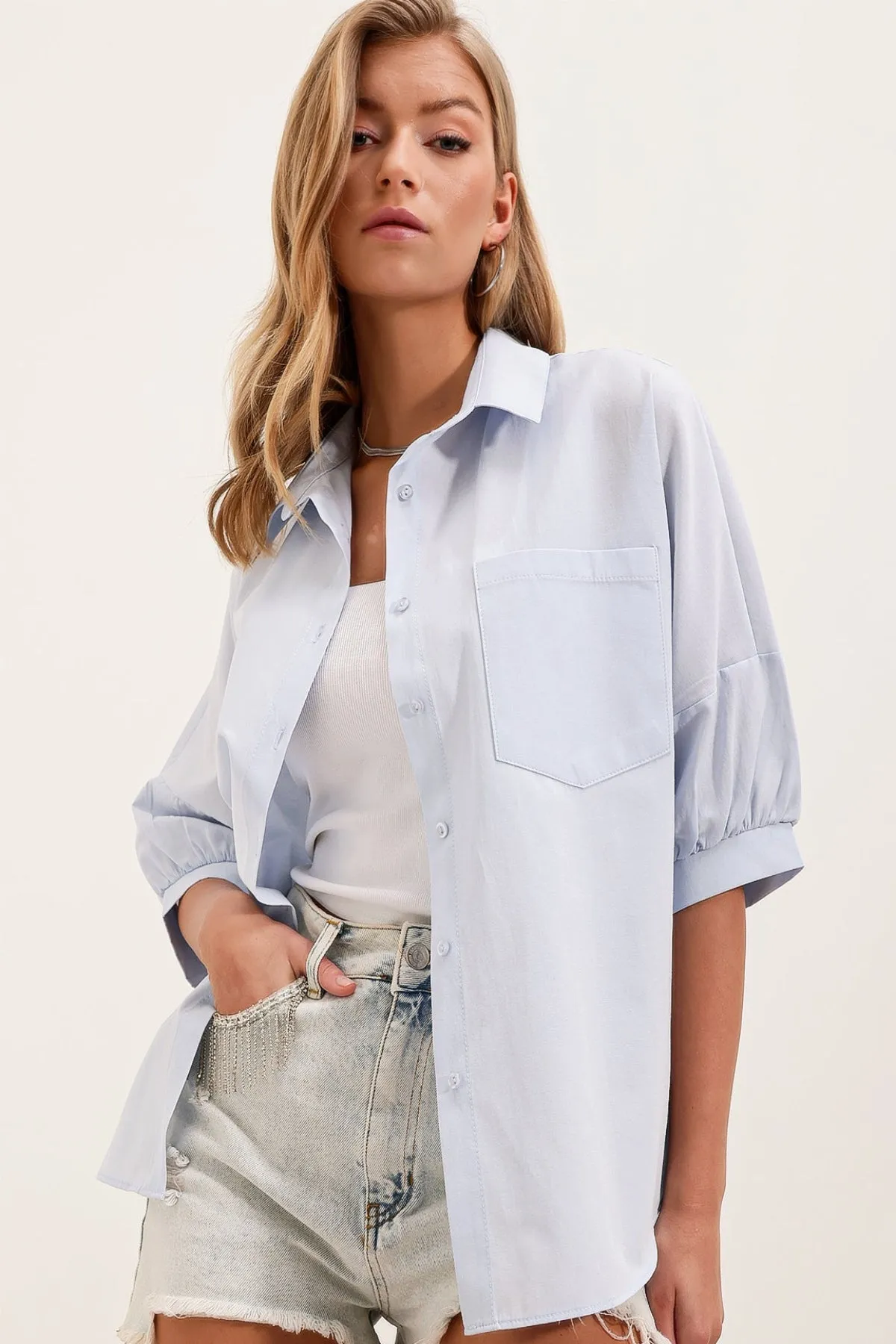 20213 oversize kisa kol basic gömlek