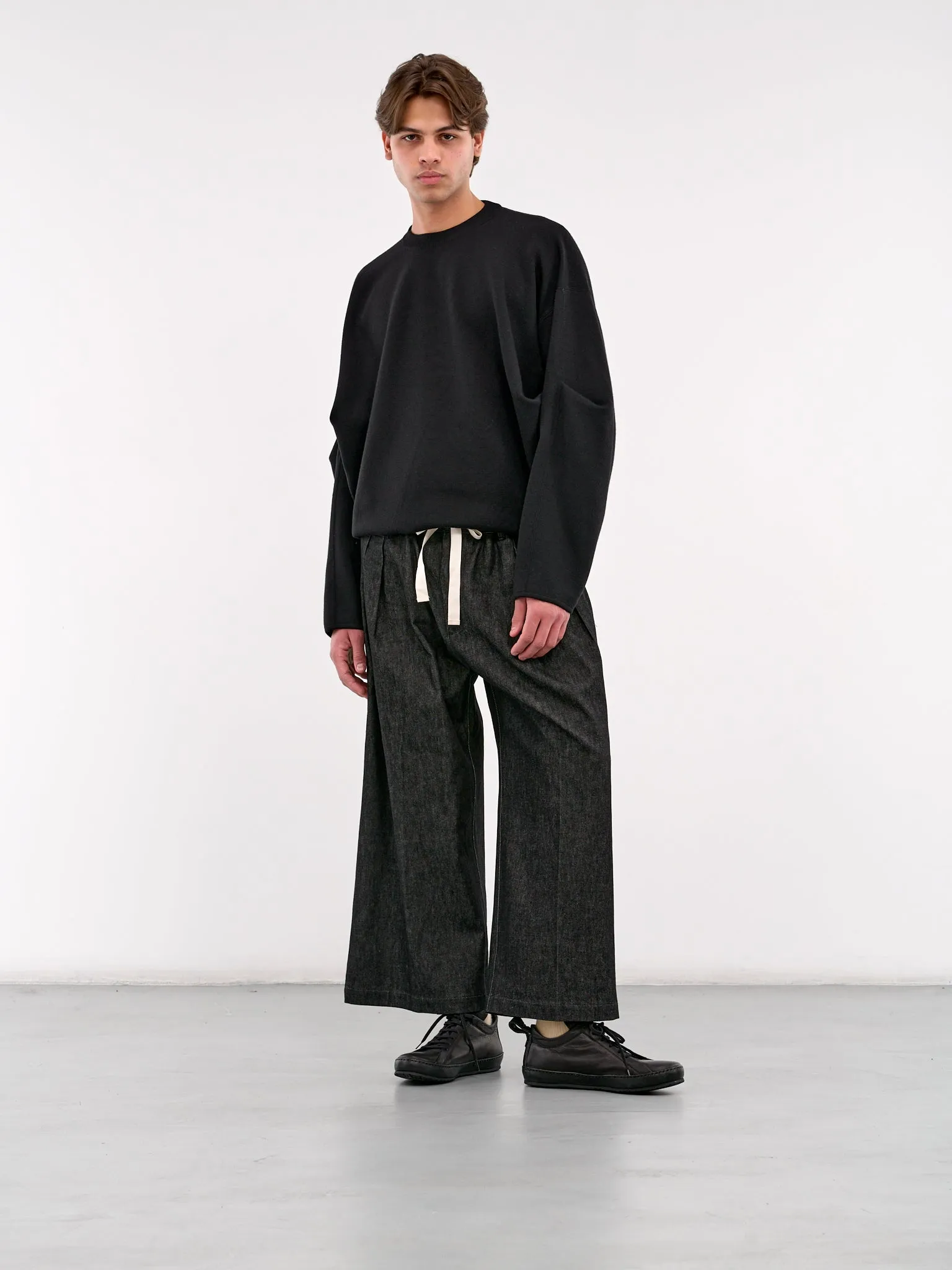 Crewneck Sweater (ST-1130-BLACK)