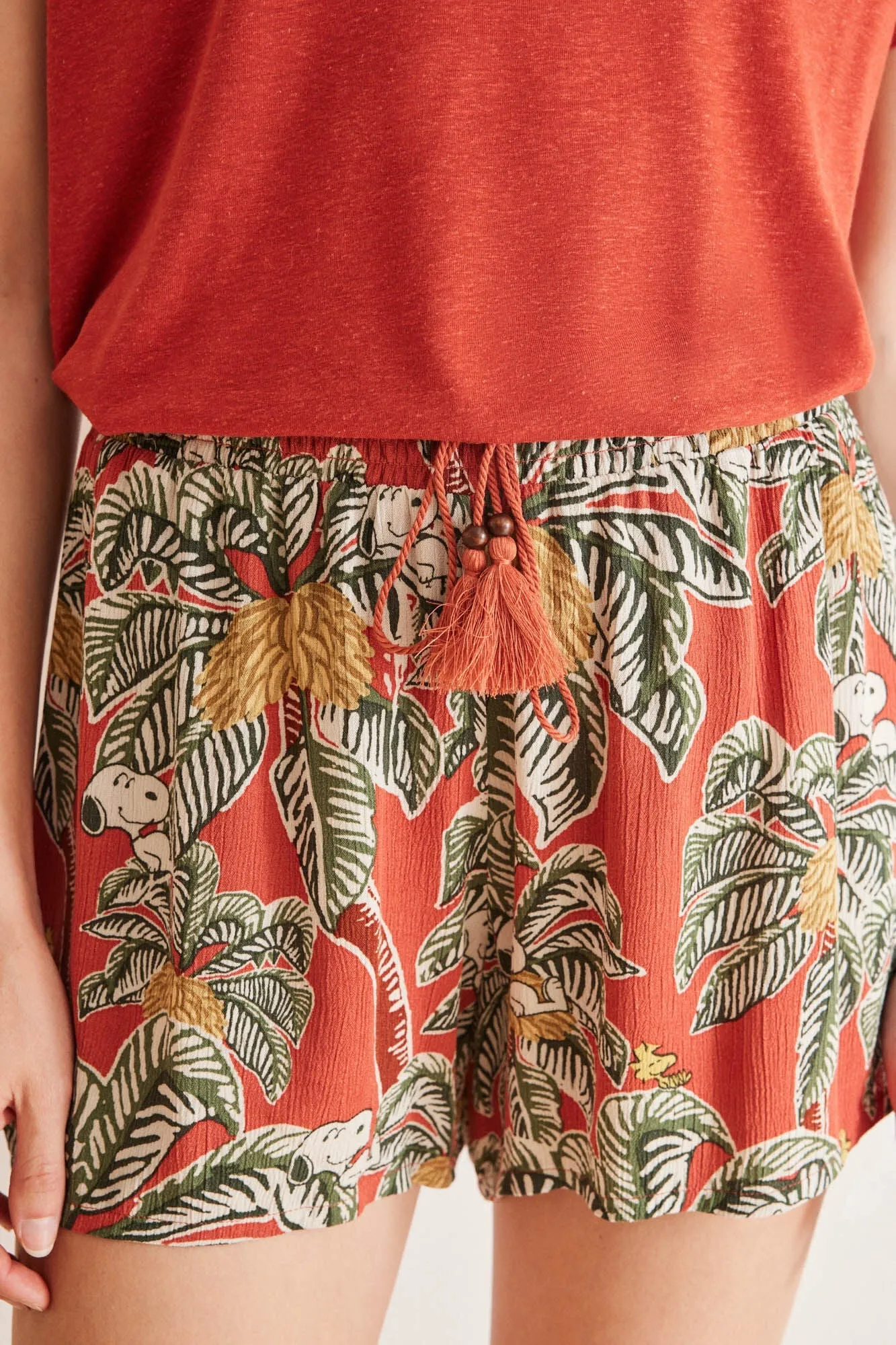 Tropical print viscose Snoopy shorts